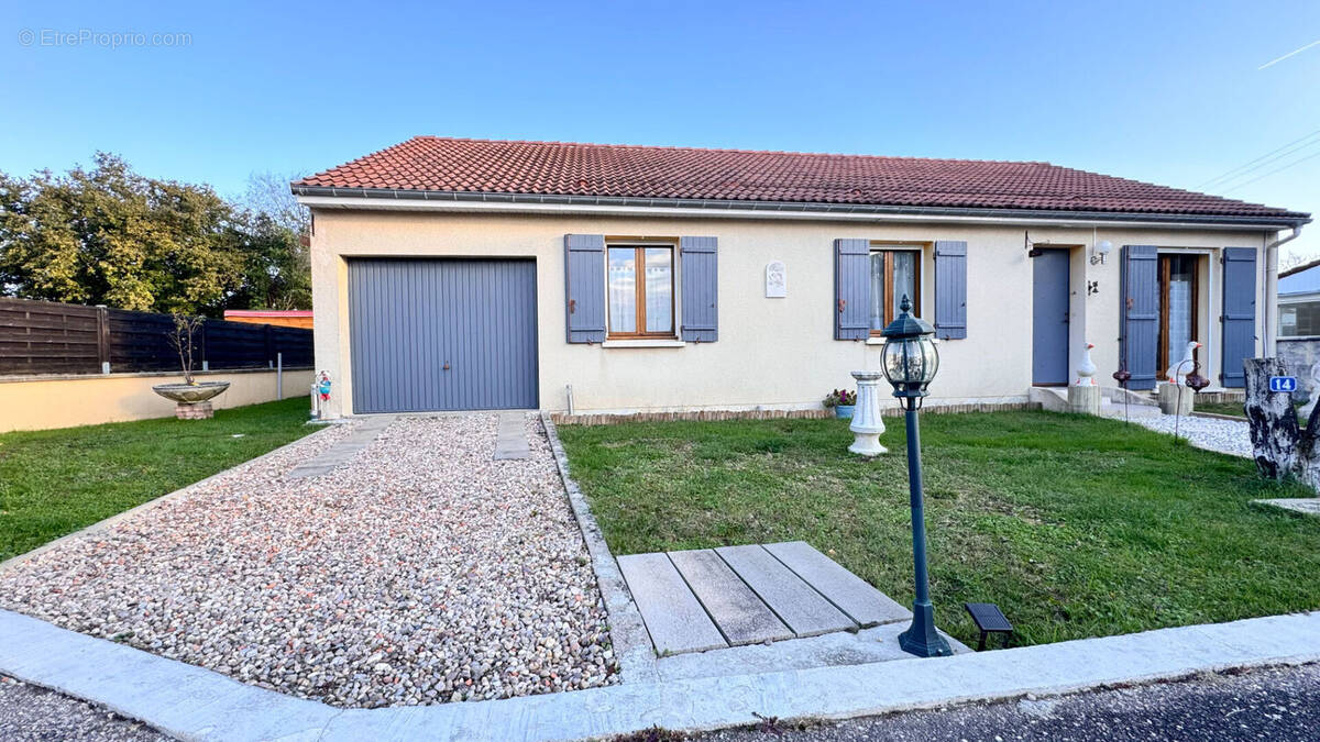 Maison à BLAINVILLE-SUR-L&#039;EAU