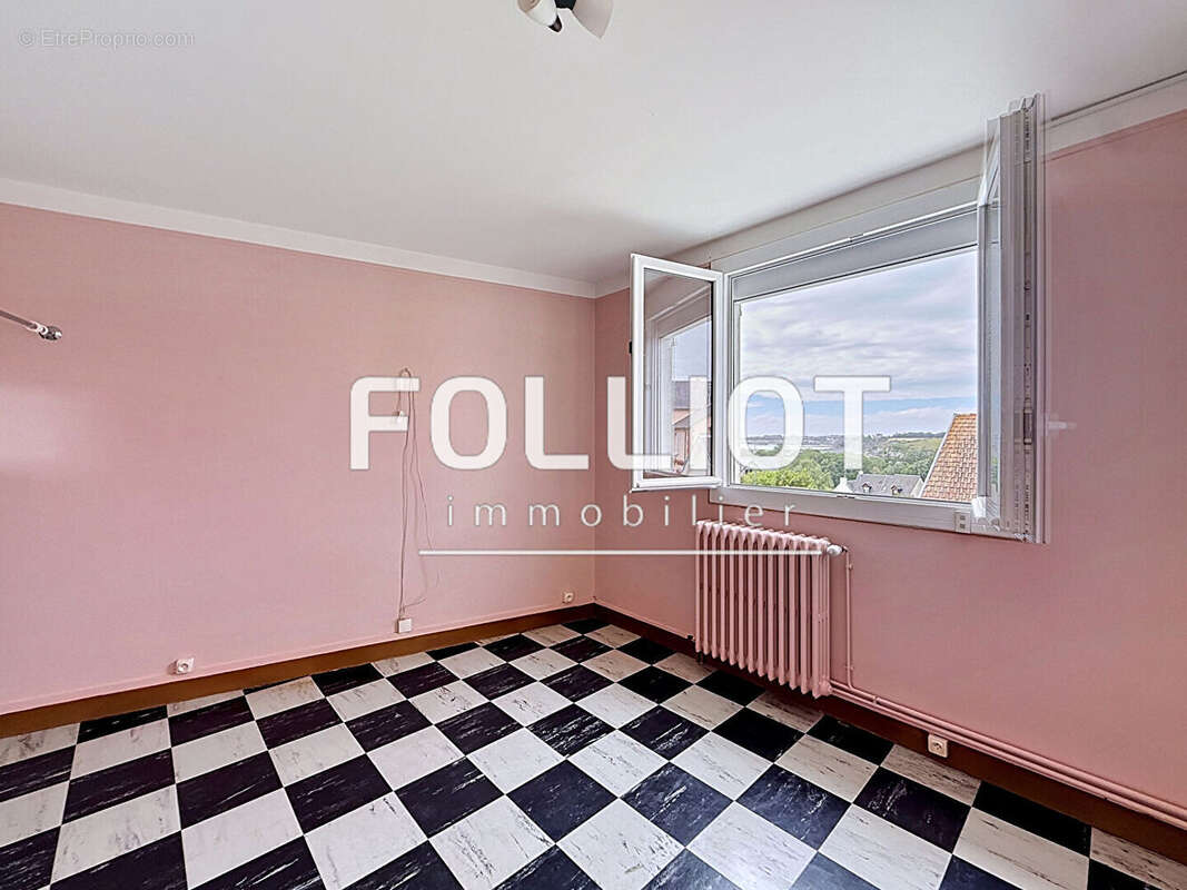 Appartement à SAINT-PAIR-SUR-MER