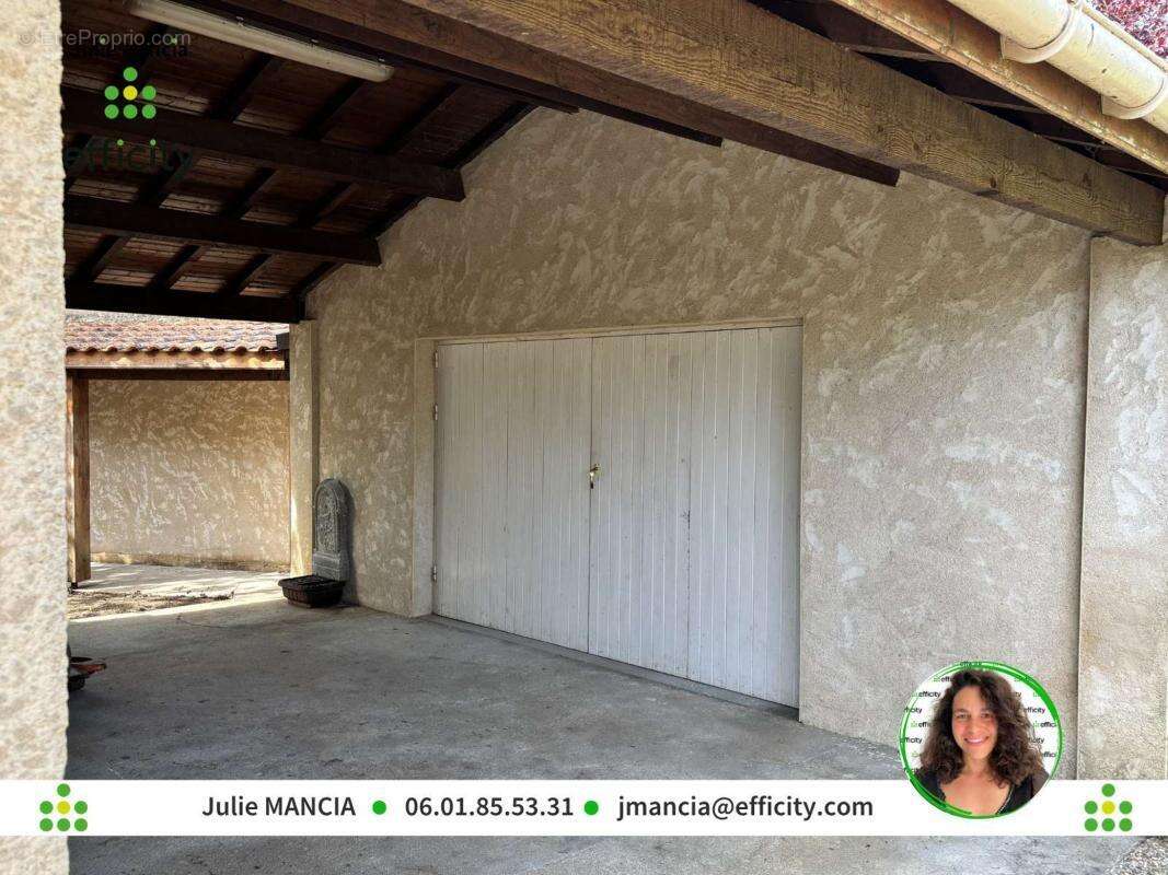 Maison à TROIS-PALIS