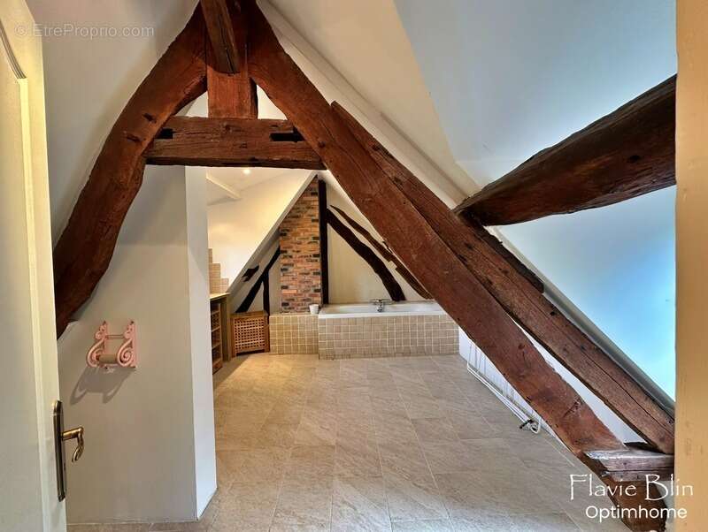 Maison à DAMVILLE