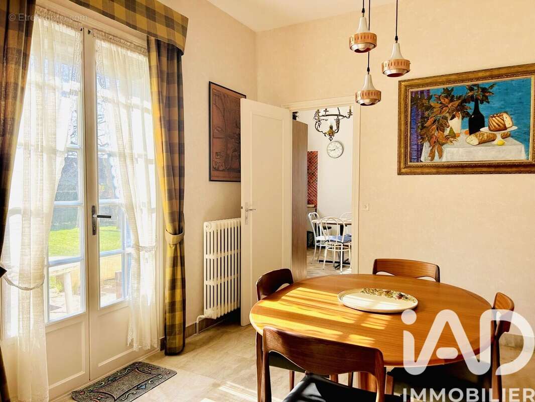 Maison 202 m² à Vrigny  - photo 4