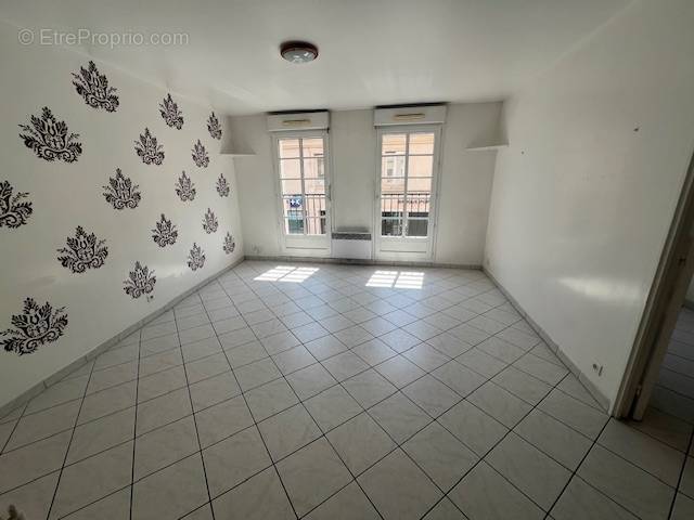 Appartement à EPERNON