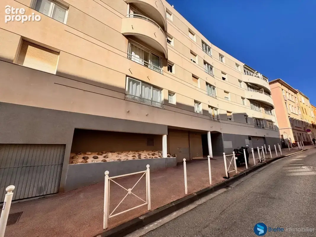 Toulon st roch - appartement t2 50m2 - photo 10