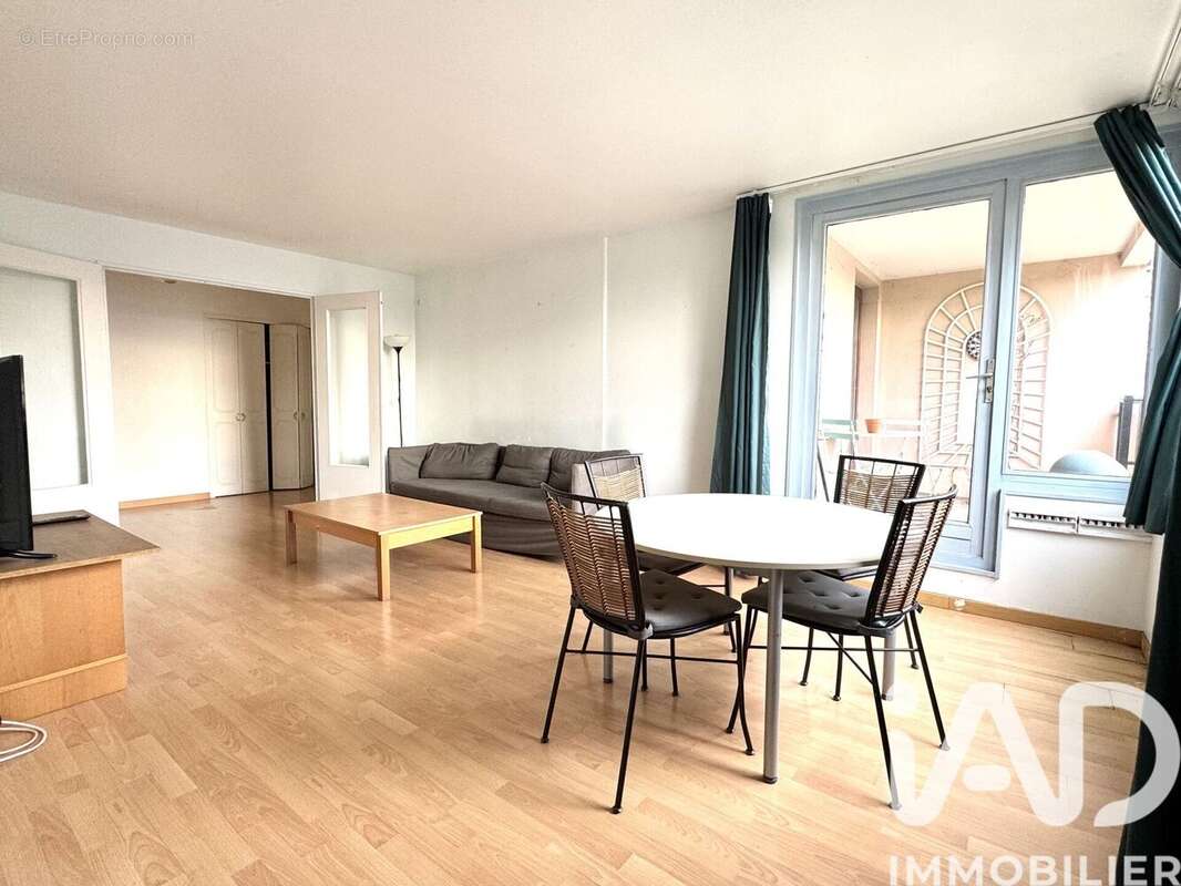 Photo 2 - Appartement à PONTOISE