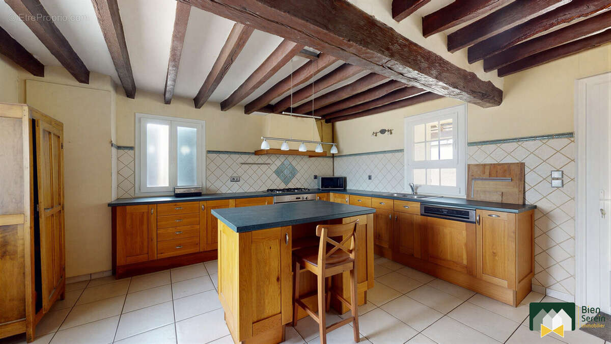 Maison à LUPLANTE