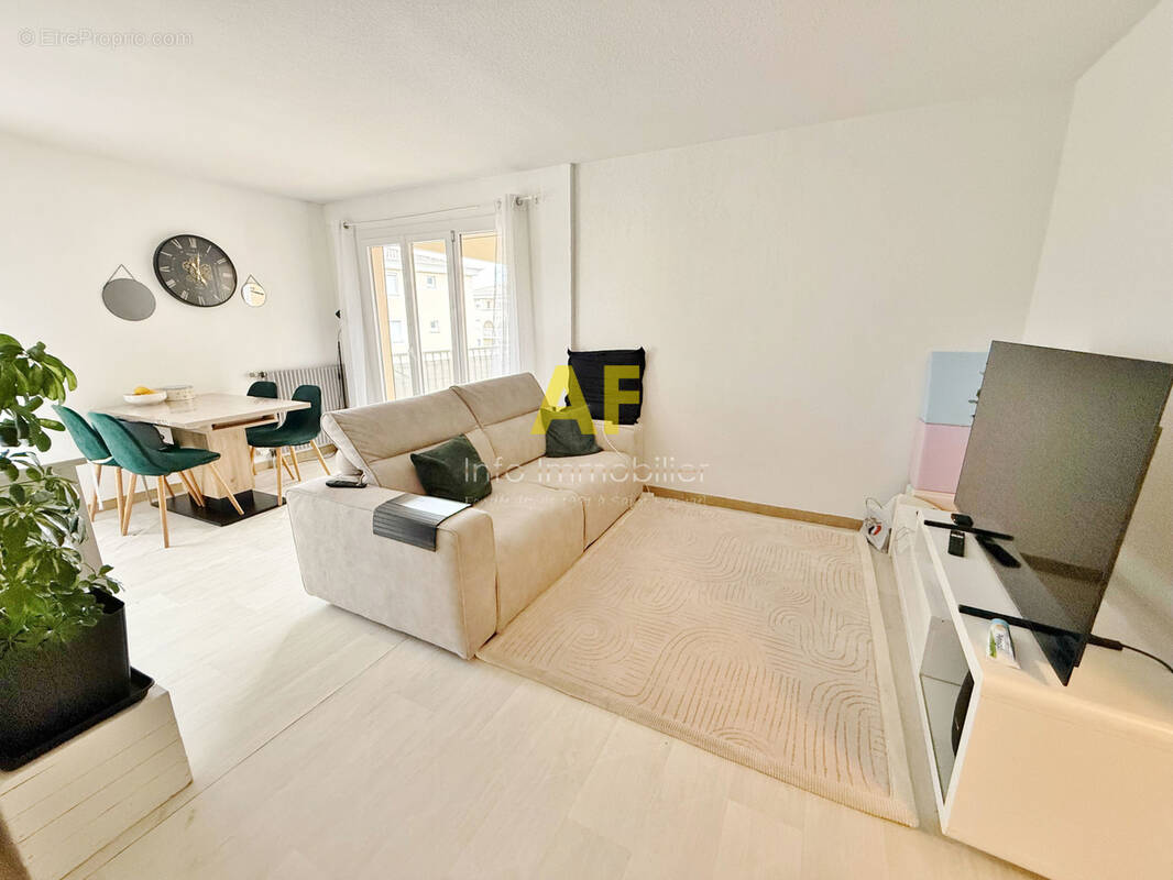 Appartement à FREJUS