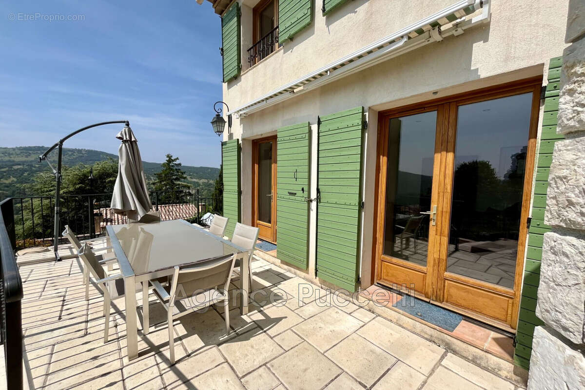 Maison à COURSEGOULES