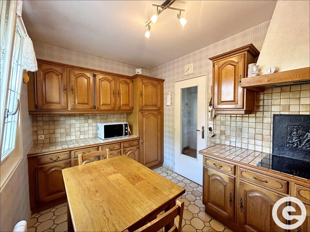 Maison à PARON