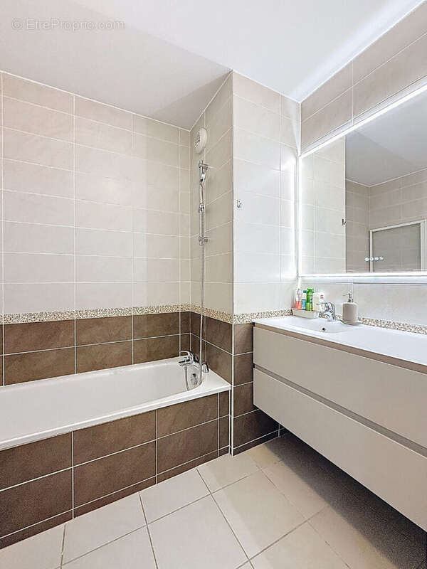 Appartement à ANNECY-LE-VIEUX