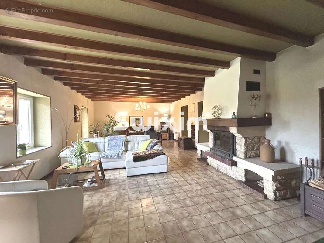 Maison à BLETTERANS