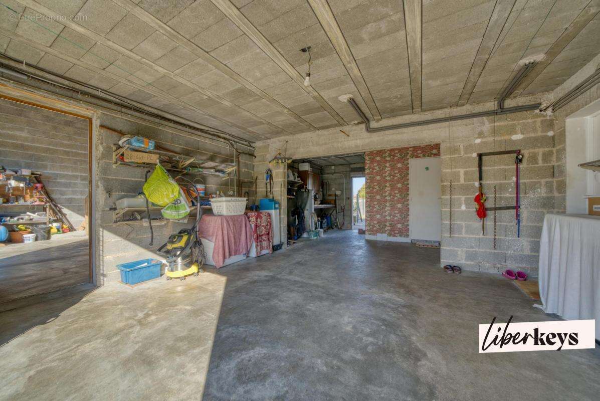 Maison à ASNIERES-LA-GIRAUD