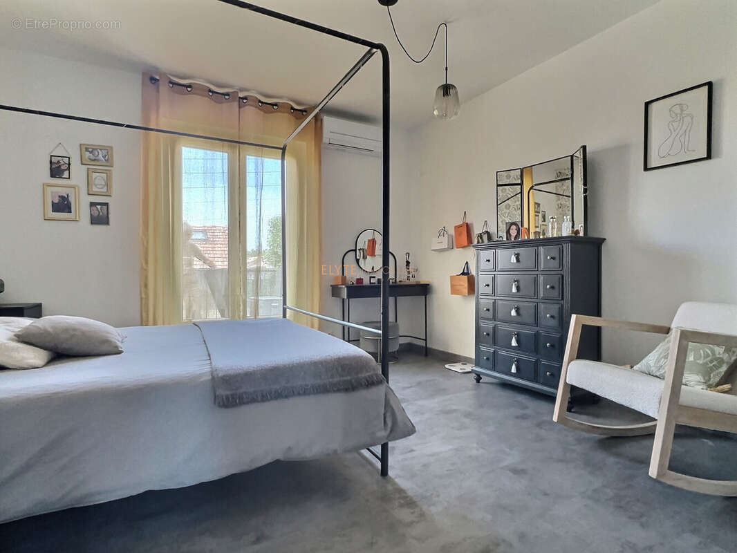 Appartement à SALON-DE-PROVENCE