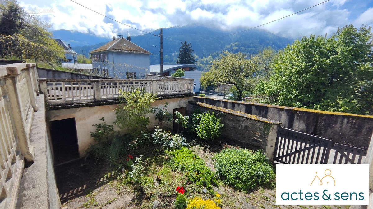 Maison à LA CHAPELLE-BLANCHE