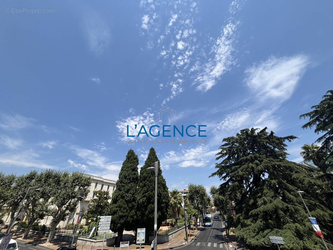 Appartement à HYERES