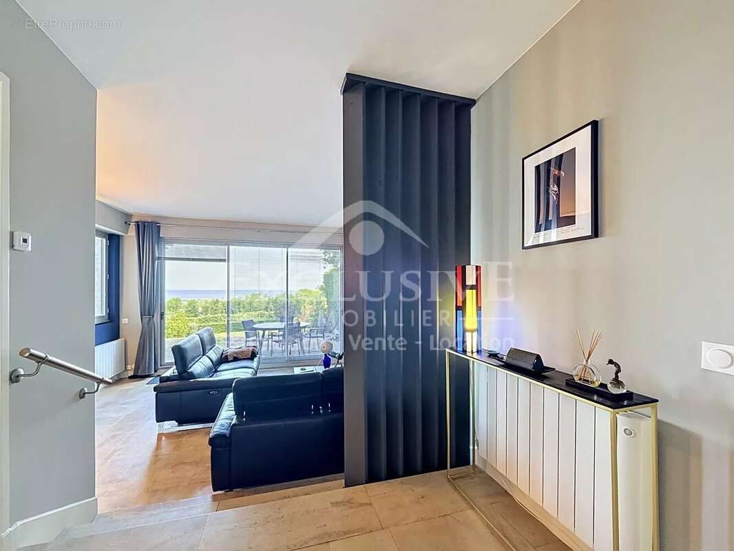 Appartement à TOURGEVILLE