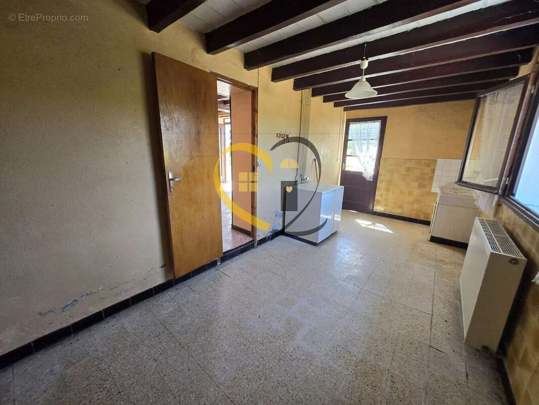 Maison à rénover avec dépendances – Neuvy-Deux-Clochers (18) - photo 13