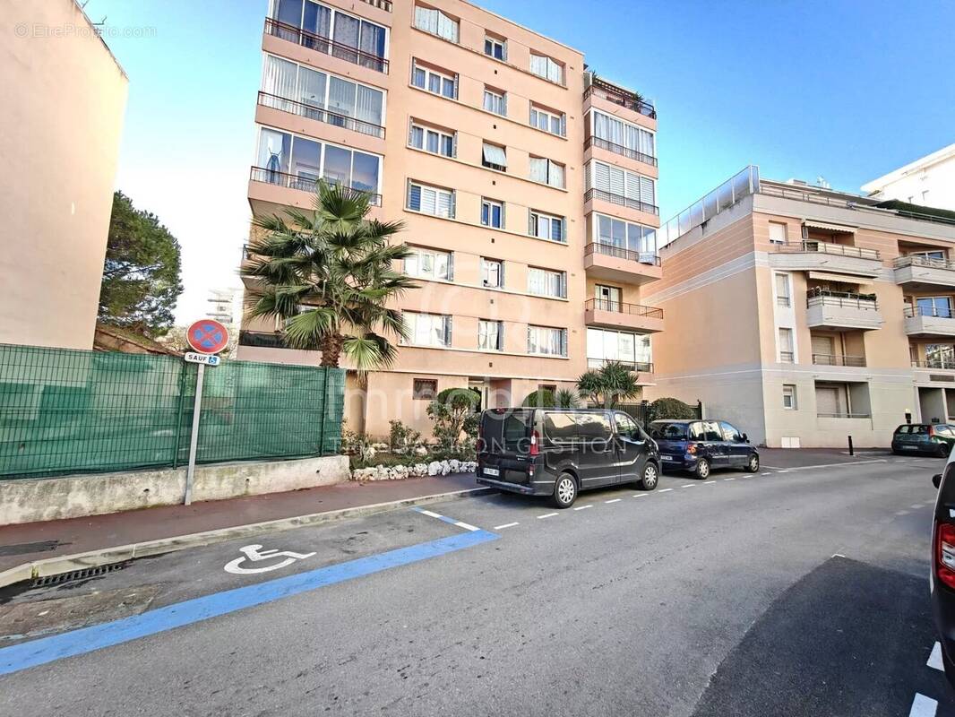 Appartement à CANNES