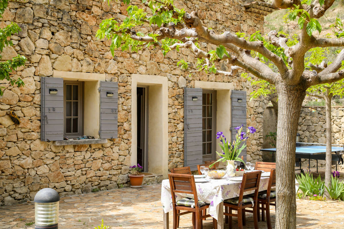 Maison à LE BARROUX