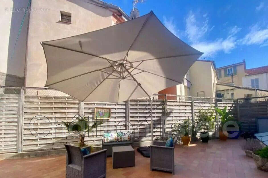 Appartement à CANNES