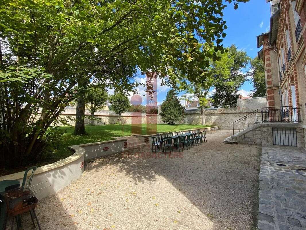 Maison à FONTAINEBLEAU