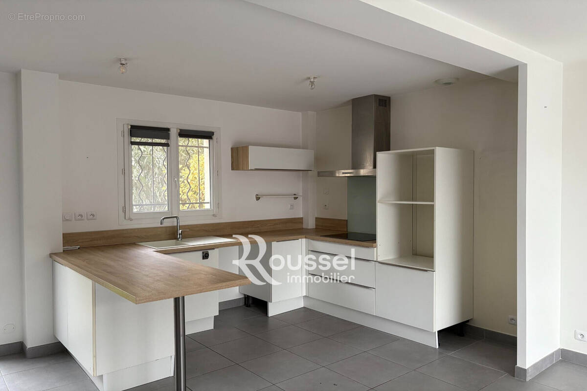 Maison à COURNONTERRAL