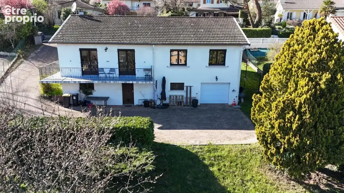 Maison sur sous-sol complet avec jardin sur les hauteurs - photo 2
