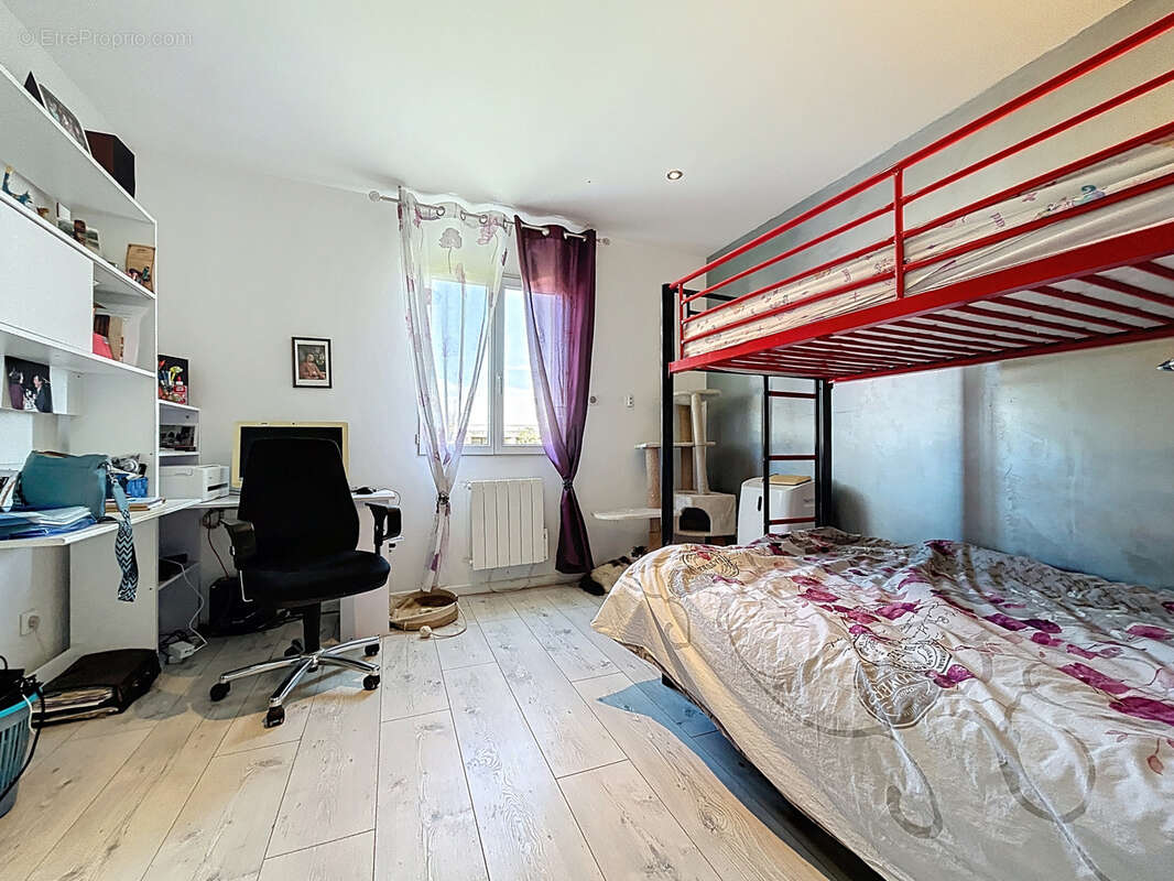 Maison à TERRASSON-LAVILLEDIEU