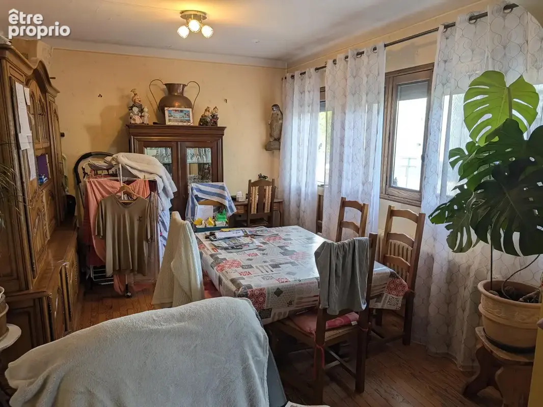 BASSENS - Maison familiale de 111m2 sur grand terrain constructible de 1039m2 - photo 5