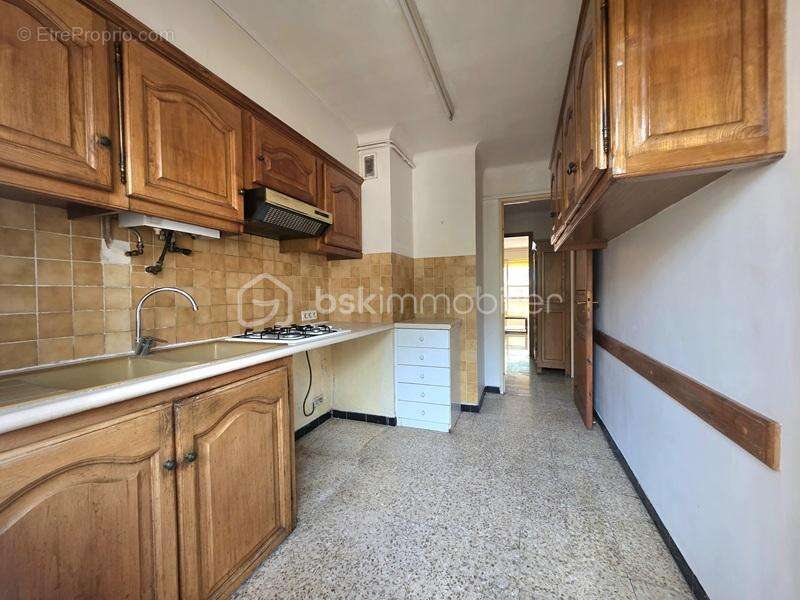 Appartement à SAINT-LAURENT-DU-VAR