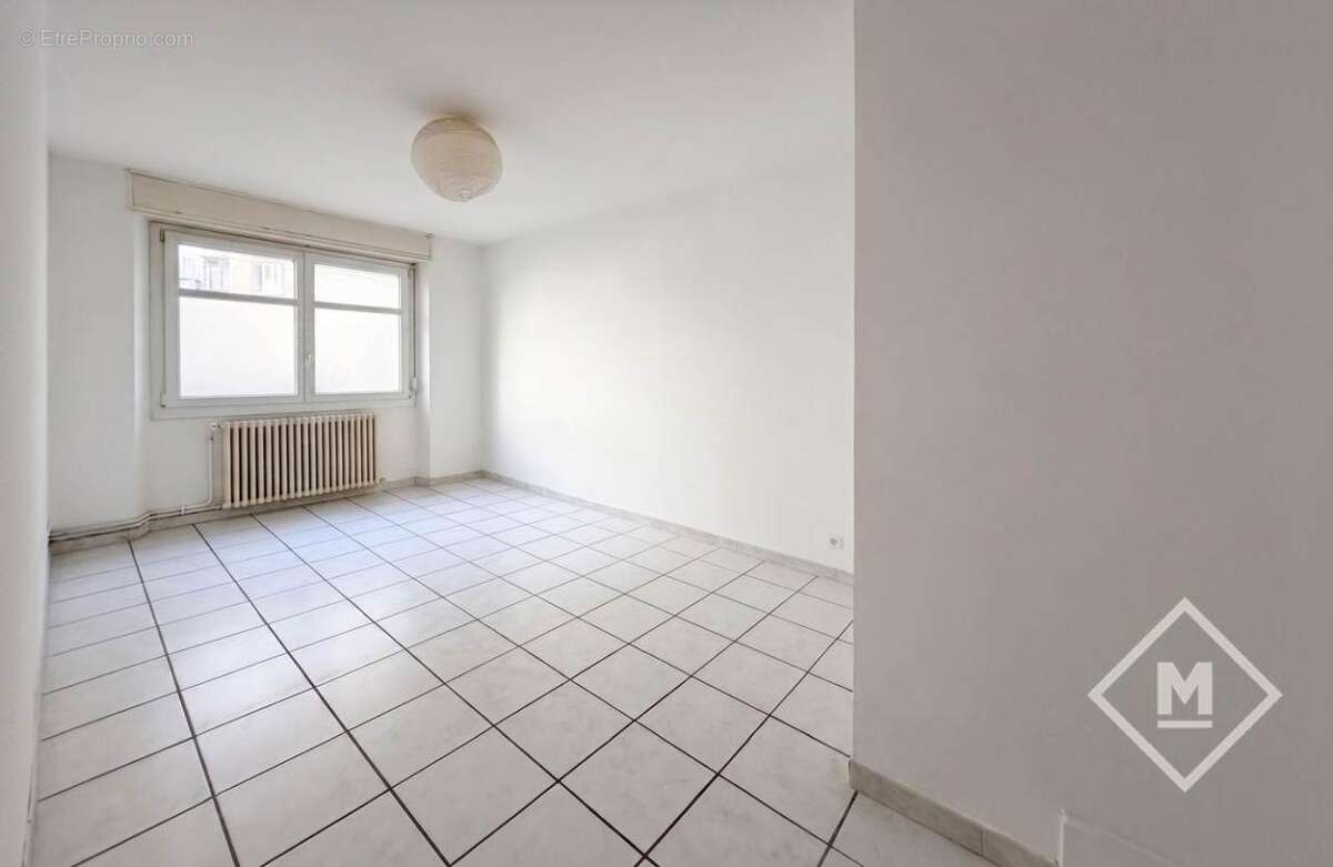 Appartement à MARSEILLE-5E