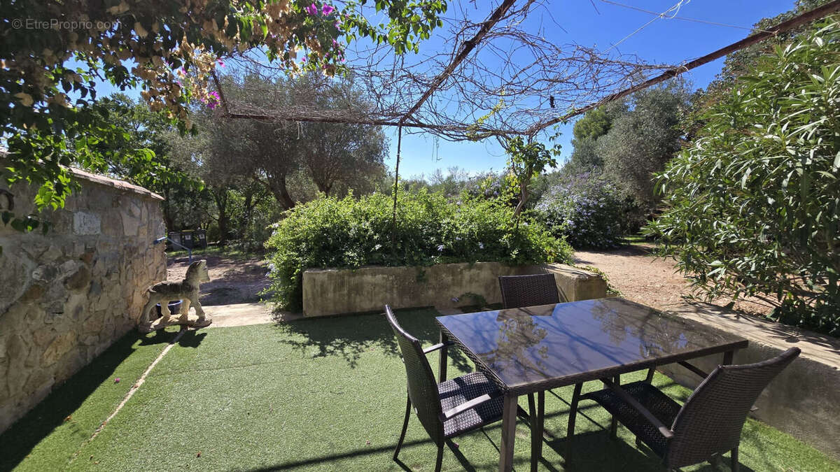 Appartement à SANARY-SUR-MER