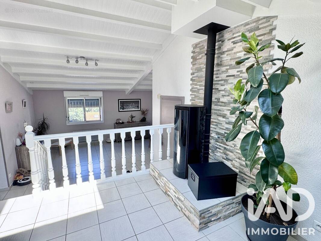 Photo 1 - Appartement à SAINT-CHAMOND