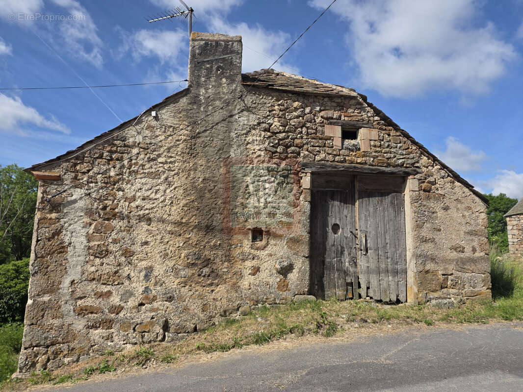 Maison en pierres à rénover - photo 3