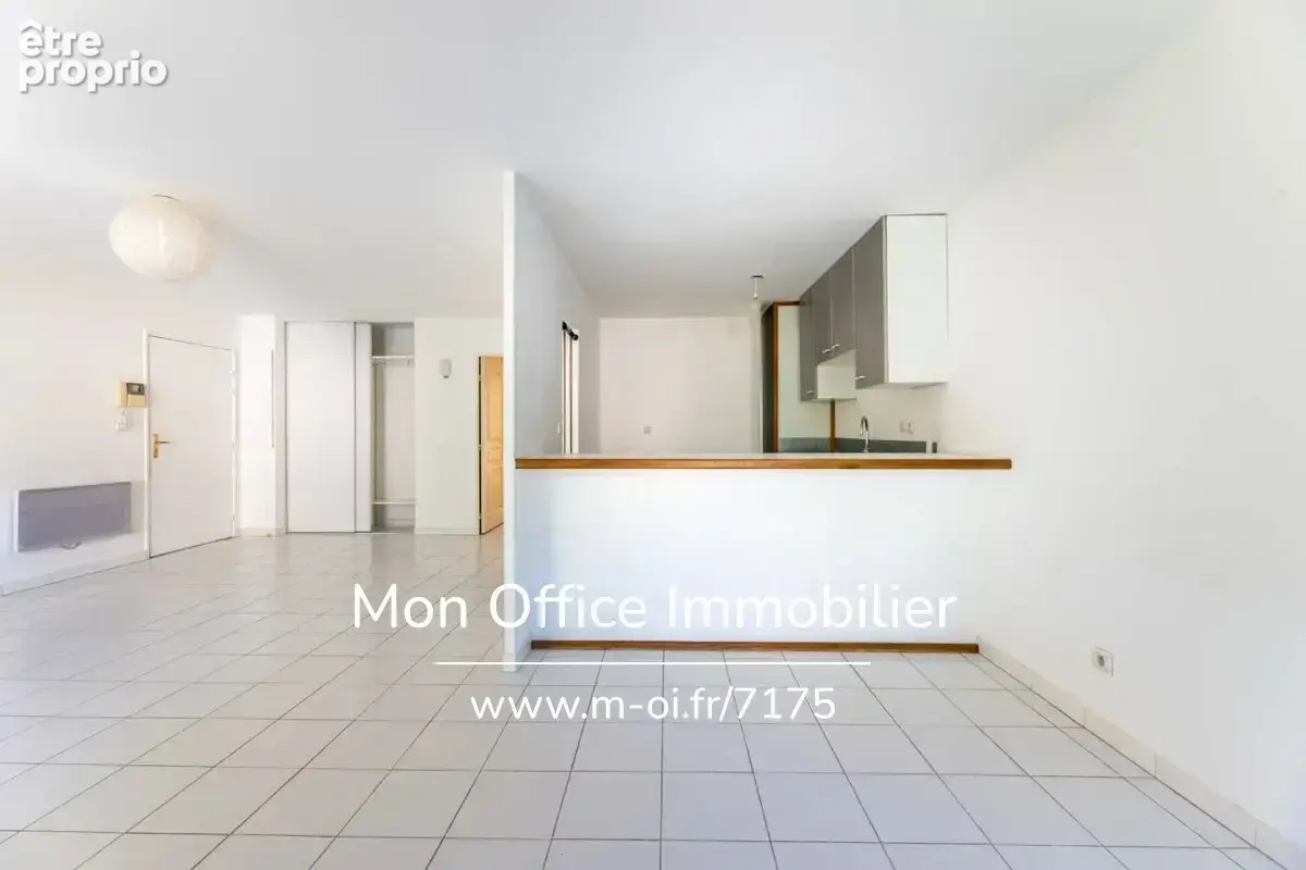 Référence : 7175-ETH - Appartement - T3 - Ascenseur - Terrasse - Garage - Centre ville historique - photo 4