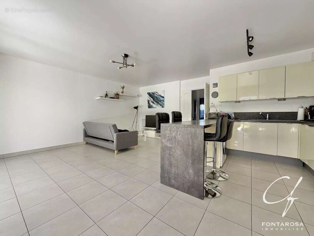 Appartement à SAINT-RAPHAEL