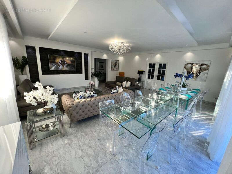 Maison à DOGNEVILLE