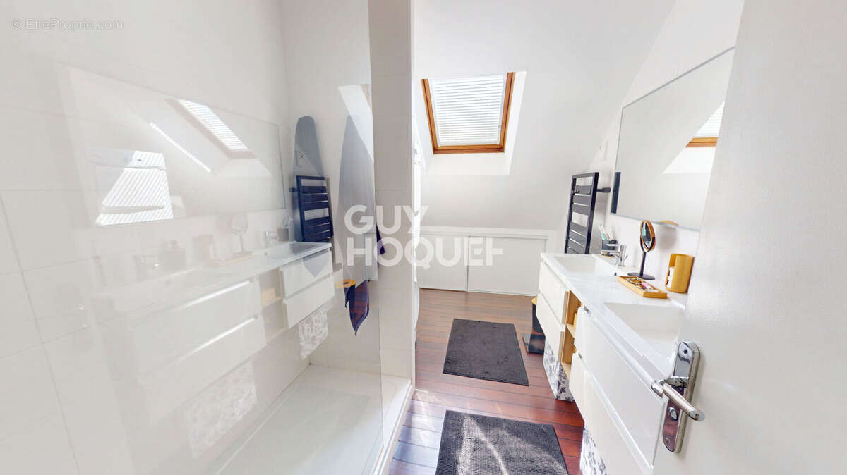 Appartement à SAINT-SEBASTIEN-SUR-LOIRE