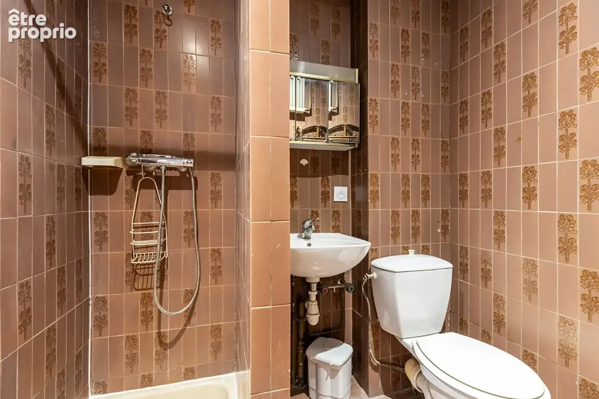Studio sur cour - ideal investissement - dpe "e" - photo 6