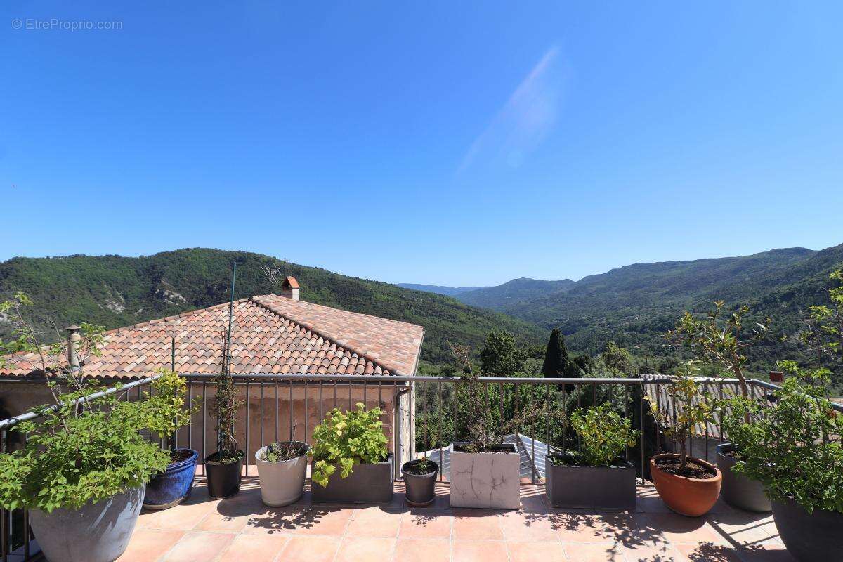 Maison de village F4 70 m² Toit Terrasse - photo 15