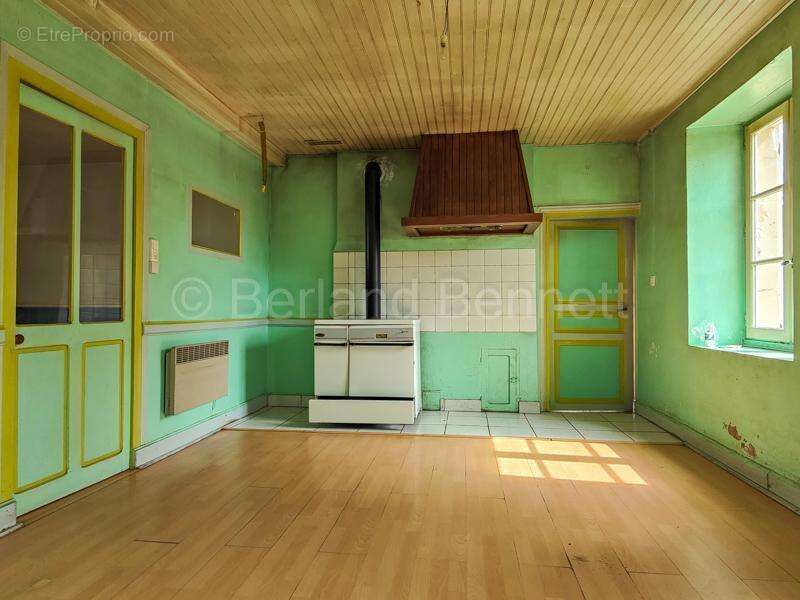 Maison à SAUZE-VAUSSAIS