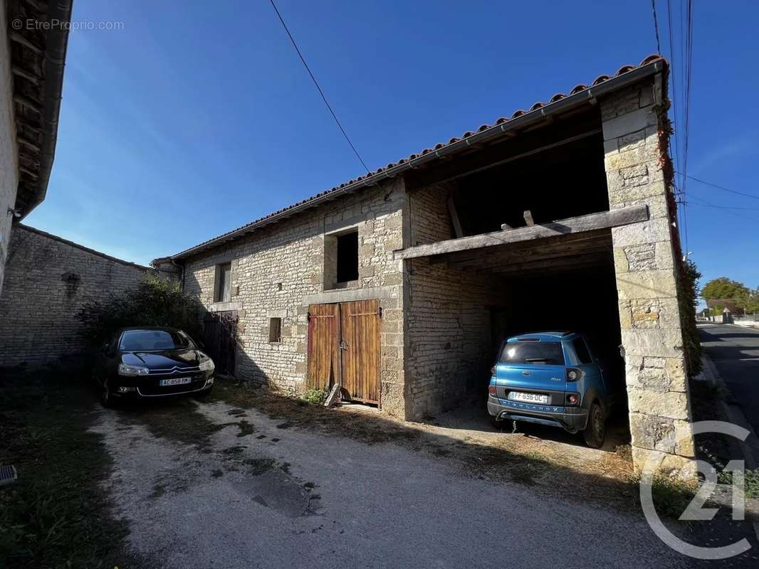 Maison à COUTURE-D&#039;ARGENSON