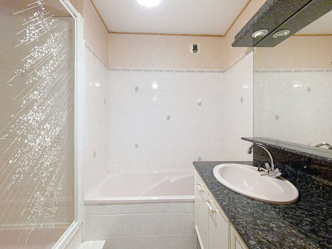 Appartement à LA FOUILLOUSE