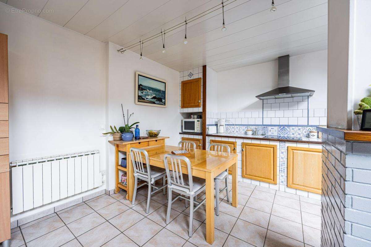 Maison à LA GARENNE-COLOMBES