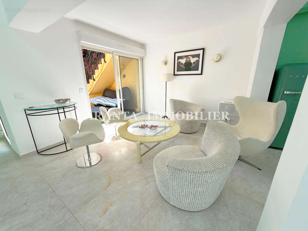 Vente appartement 4 pièces Sainte-Maxime 50m de la plage et 2 garages - photo 5