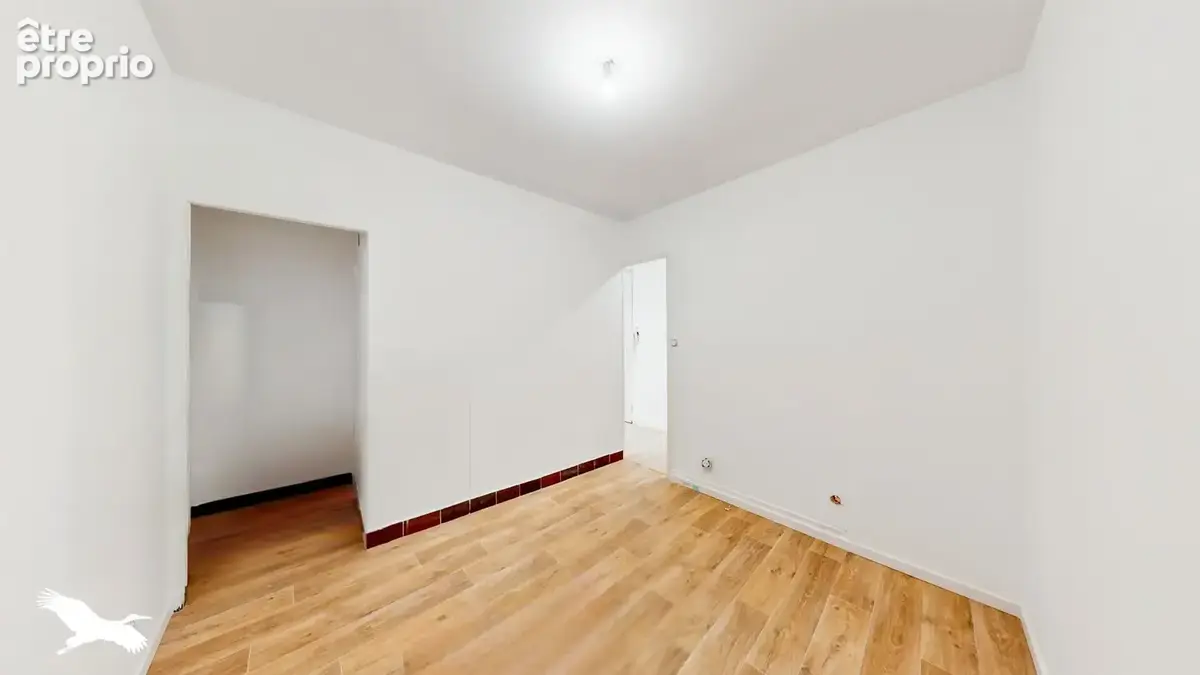 A VENDRE - Marseille 13005, Conception - Appartement à vendre - T3 - 63 m² avec extérieur de 23 m², garage et cave de 33 m² - photo 9