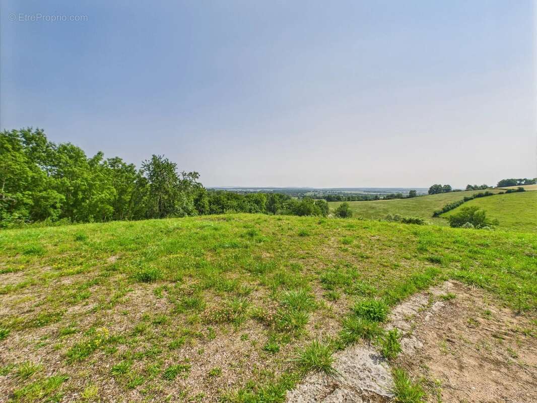 Maison à VILLARS-ET-VILLENOTTE