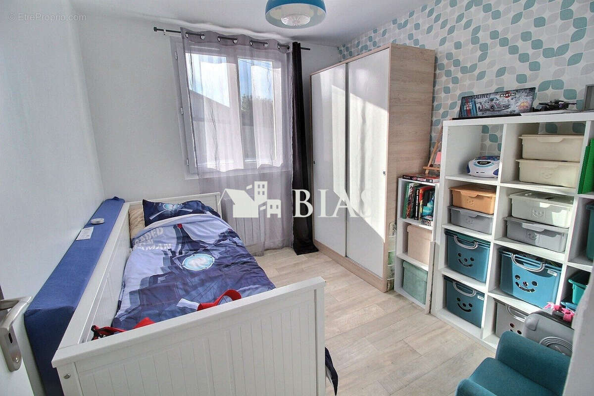 Maison à BOURG-ACHARD