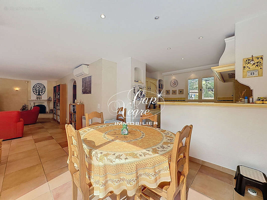 Maison à RAYOL-CANADEL-SUR-MER