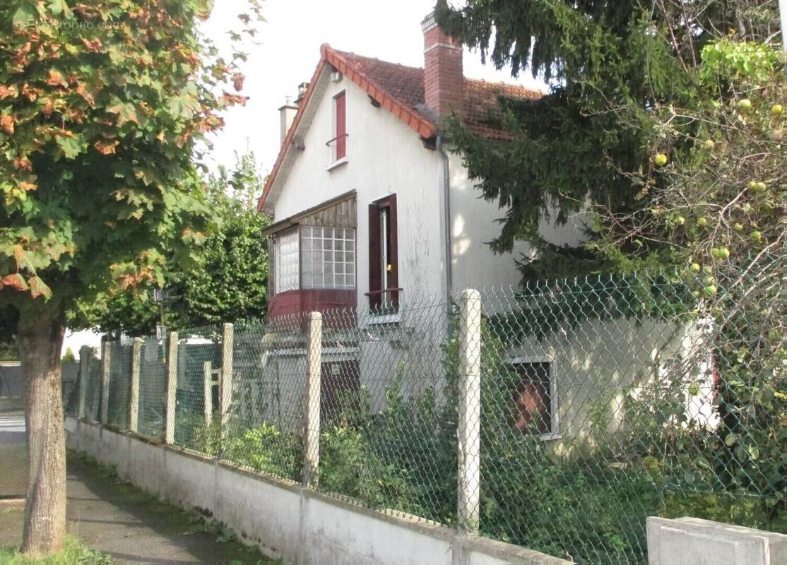 Maison à VIRY-CHATILLON