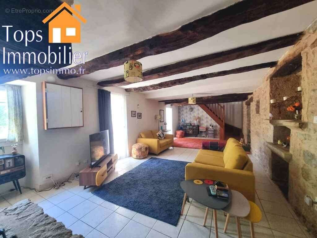 Le charme de l'ancien au cur d'un hameau paisible - photo 4